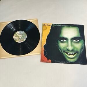 Vintage 1976 Alice Cooper Goes to Hell Vinyl LP